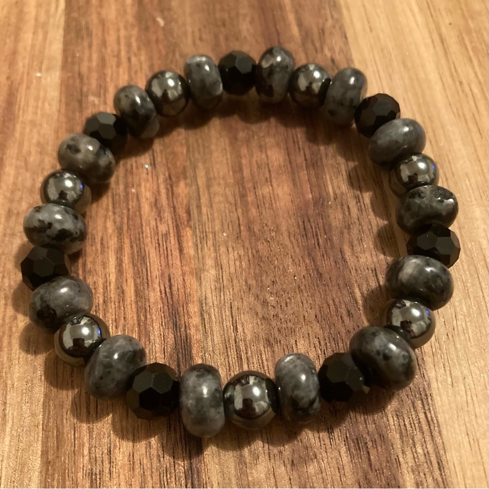 Handmade Labradorite and Glass Beaded Bracelet